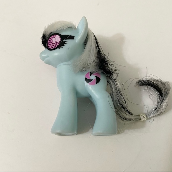 My Little Pony Mania Photo Finish Figure MLP Toys R Us Exclusive - Picture 12 of 15